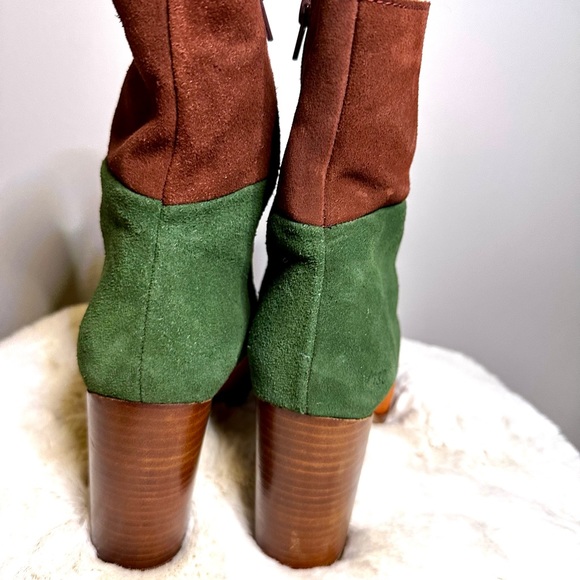 MUSSE & CLOUD color block suede heeled bootie - Picture 3 of 4